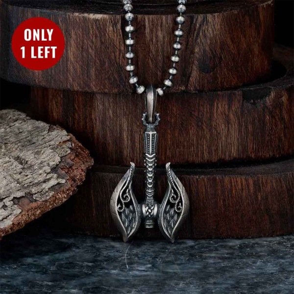 Viking War Axe Design in Silver Necklace 