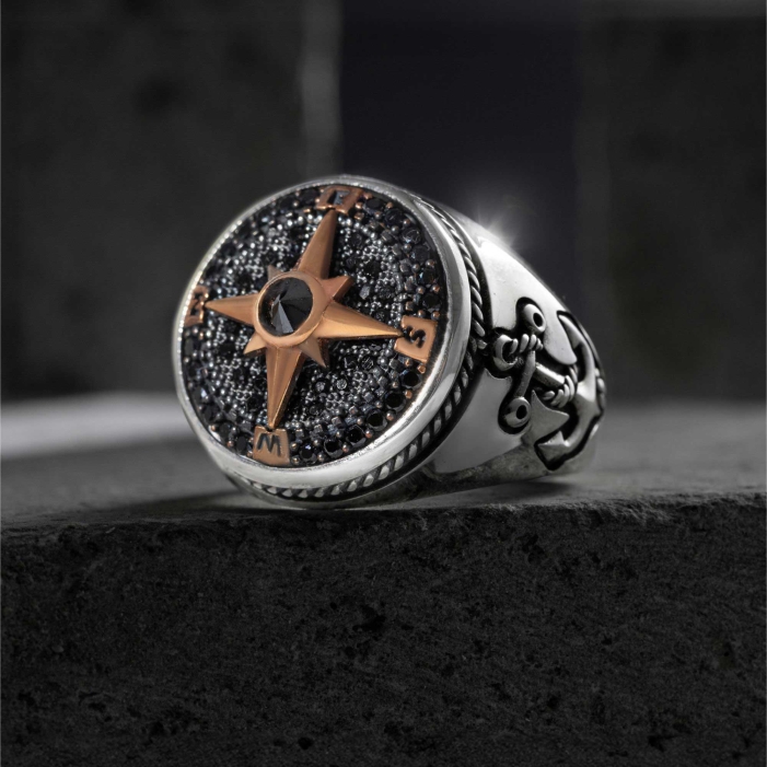 Spinner Compass Ring with Black Zircon