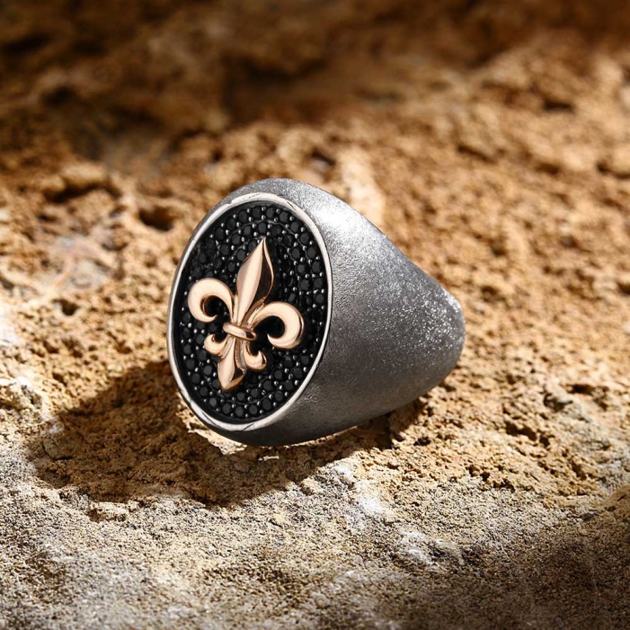 Main image in gallery