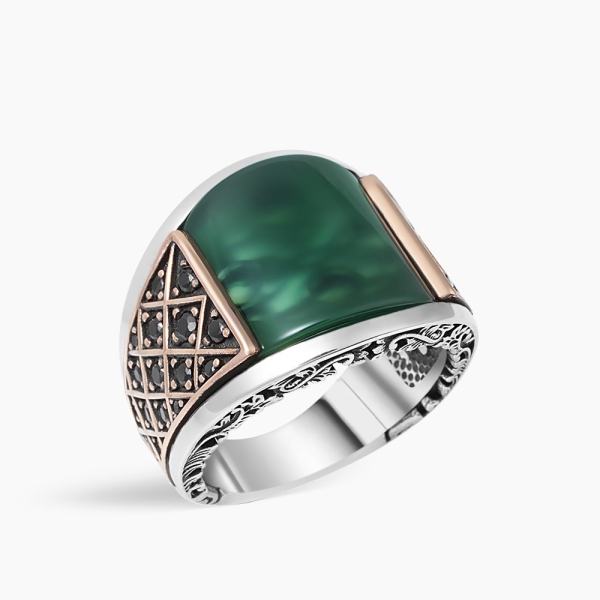 Curved Silver Men's Ring with Green Agate