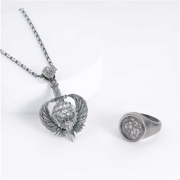Lion's Strength Jewelry Set