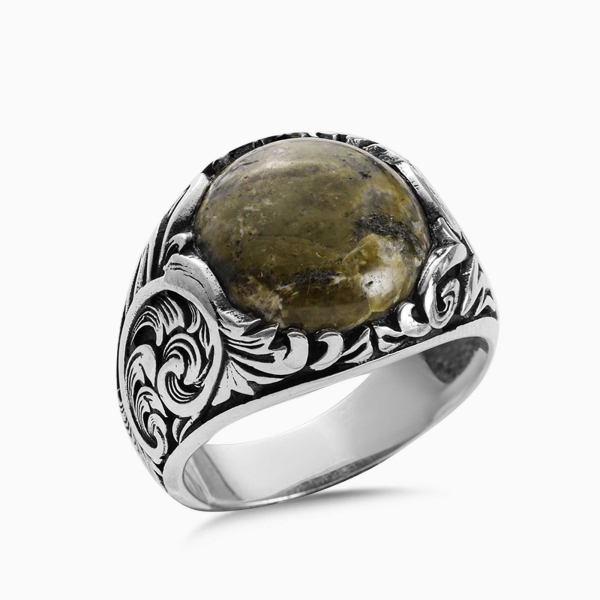  Labradorite Stone Engraverd Silver Ring