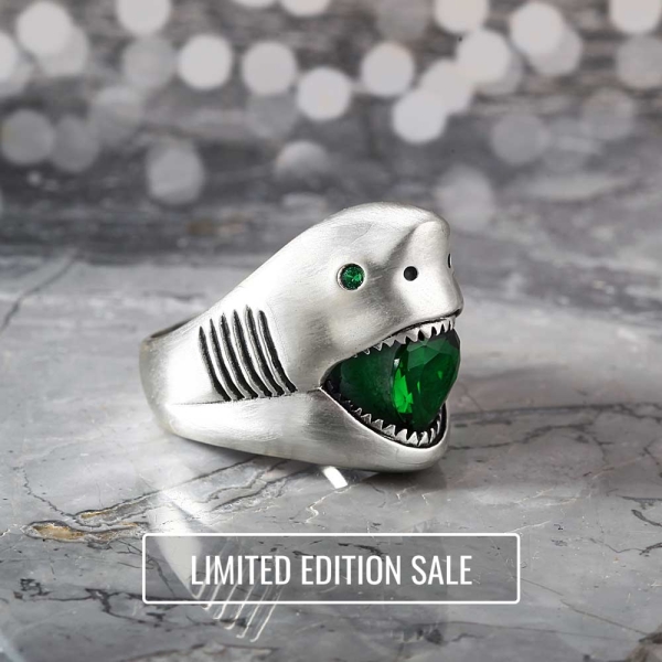 Emerald Jaws Ring