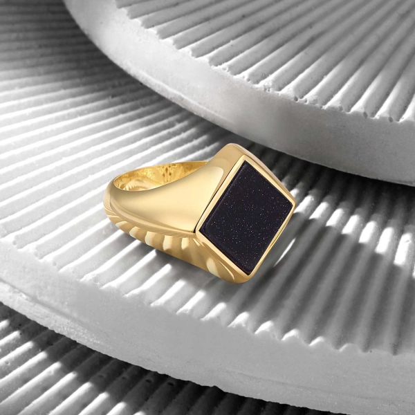 14K Solid Gold Basic Square Ring with Star Stone