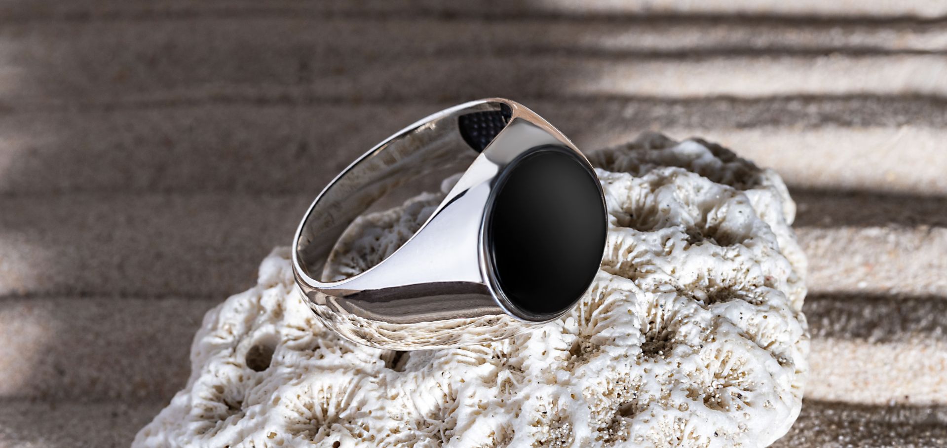 The Dark and Striking Onyx: Majestic and Timeless 