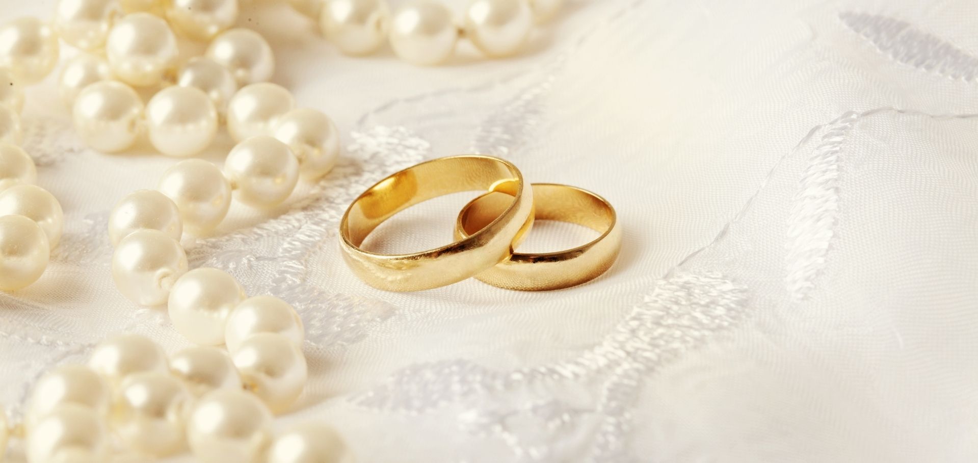 5 Unique Men's Wedding Bands & Engagement Rings